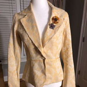 Fabulous Blazer. True Meaning. EUC.   Size 2